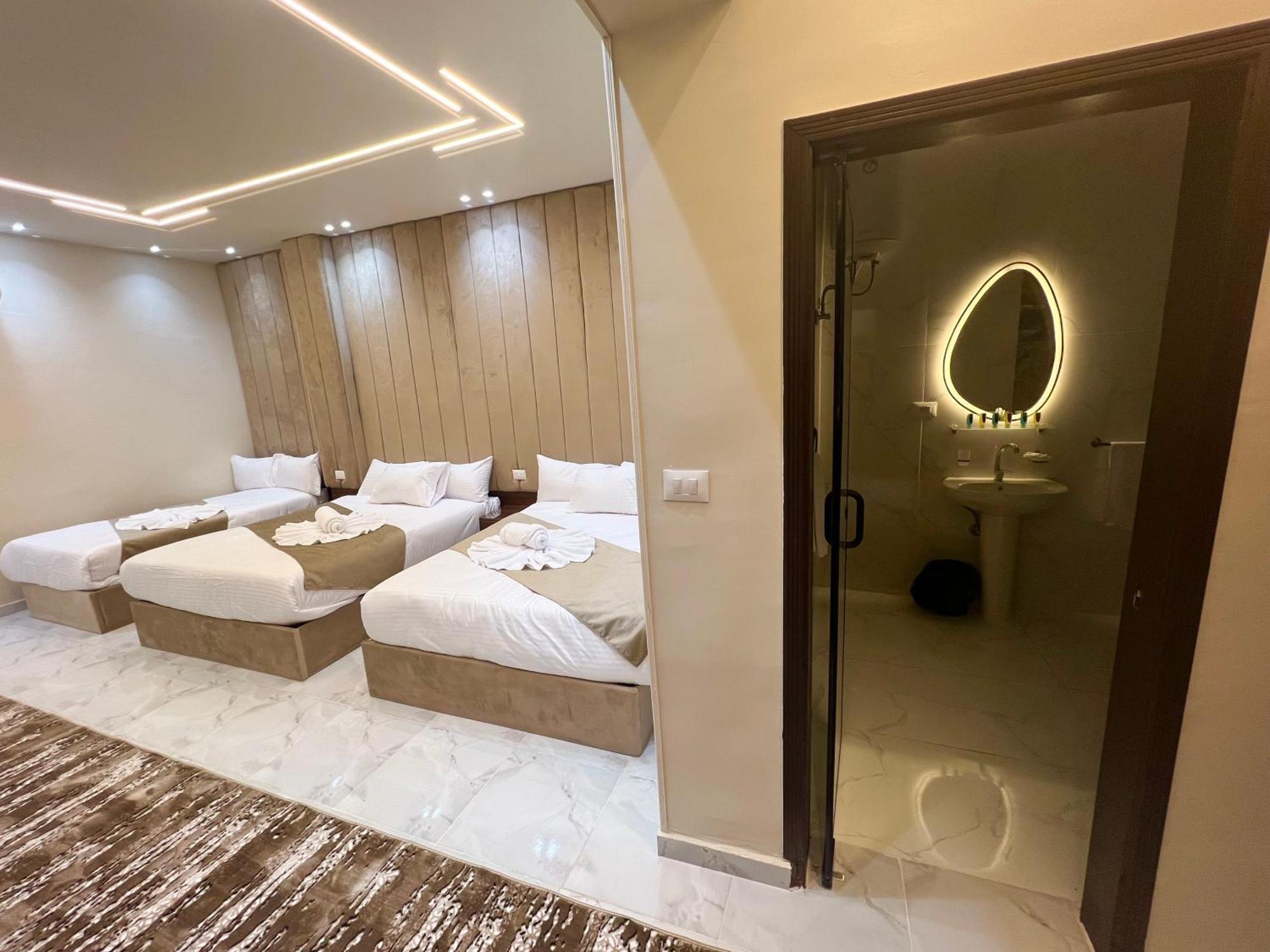 Hotel New Glamour Pyramids 3*