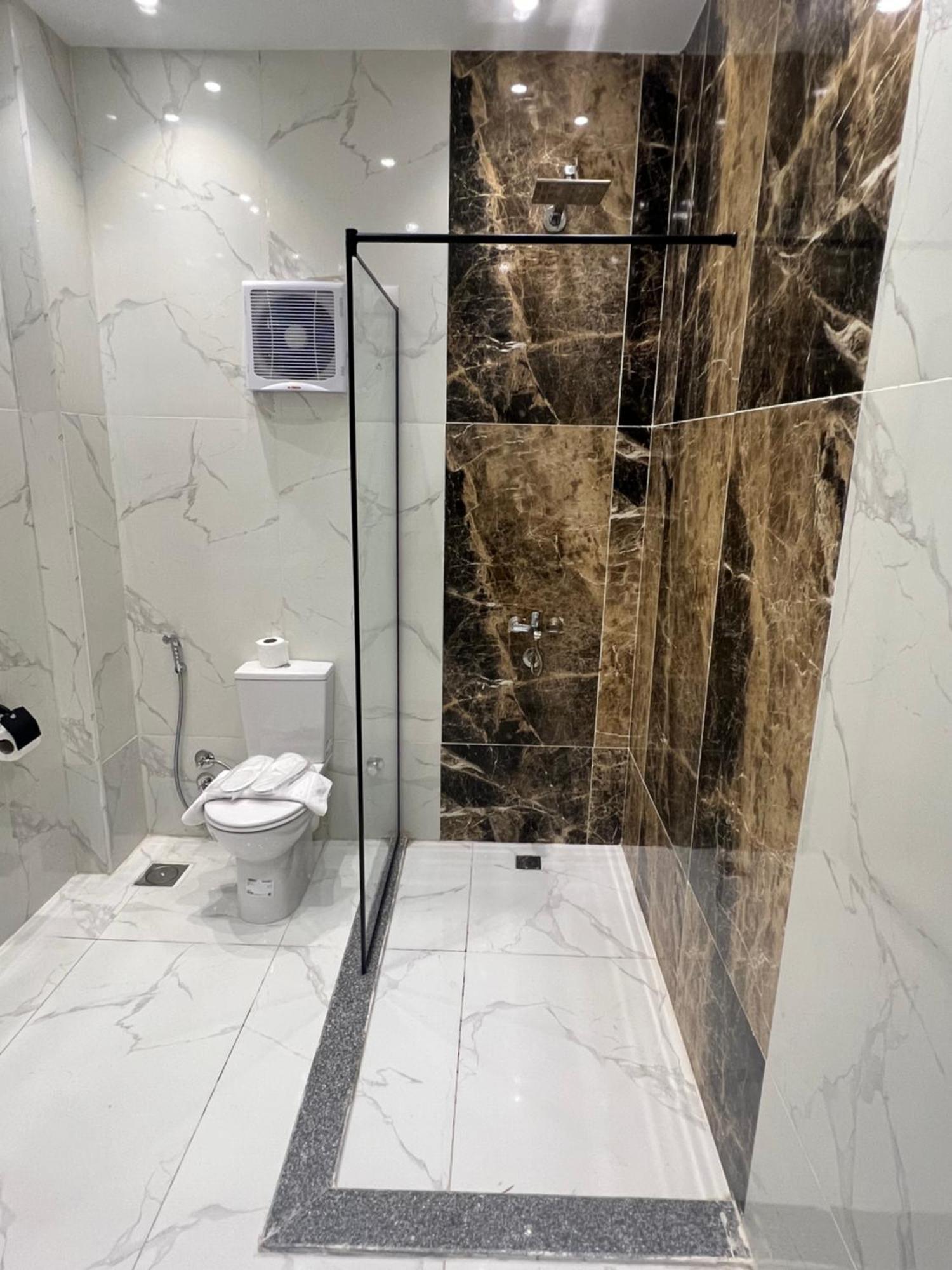 New Glamour Pyramids Hotel Kafret el-Gabal